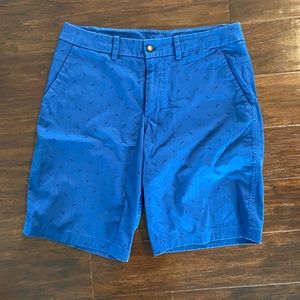 Lululemon Mens Commission Golf Short, Blue with diamonds pattern, inseam 10"